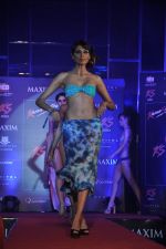 Model walk the ramp at Miss Maxim Bikini show in Mumbai on 15th Sept 2013 (166).JPG